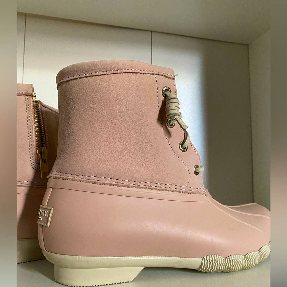 Rose Pink Leather Sperry Duck Boot Sz 6